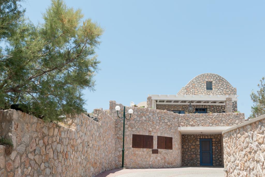 Red Cliff Villa 2Bedroom Villa With Caldera View And Plunge Pool Akrotírion Kültér fotó